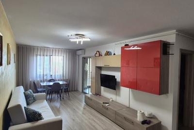 Apartament cu 3 camere semidecomandat în Ghencea