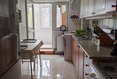 Apartament cu 3 camere decomandat, mobilat în P-ța Unirii - 5