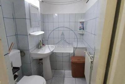 Garsoniera de Inchiriat zona sensul vechi - 2