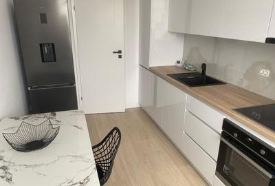 Apartament cu 3 camere decomandat, mobilat în 1 Mai - 8