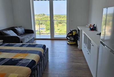 Apartament cu 4 camere decomandat în Est - 2