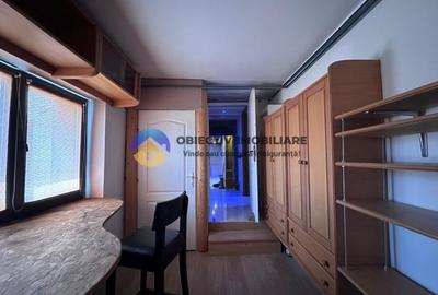 Apartament de vanzare 3 camere - Zona 1 Mai / 2 bai - 8