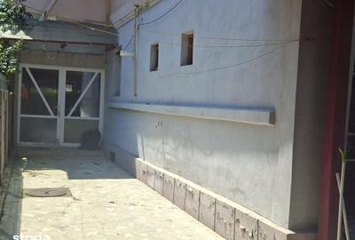 Casă cu 8 camere cu Teren 211 Mp în Mărășești - 2