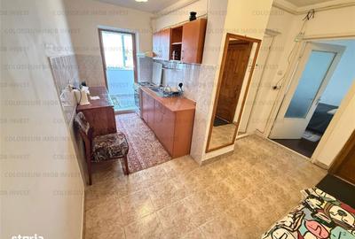 Apartament cu 2 camere decomandat în Calea București