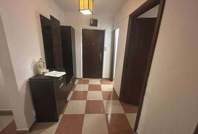 Apartament cu 3 camere decomandat, mobilat în Giurgiului - 9