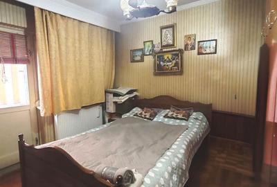 Apartament cu 2 camere decomandat în Calea București