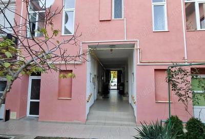 Apartament cu 3 camere decomandat în Spitalul Județean - 2