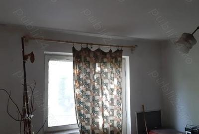 Apartament cu 3 camere semidecomandat în Central - 3