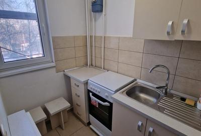 Basarabia - Metrou Costin Georgian - garsoniera mobilata modern - utilata - 9