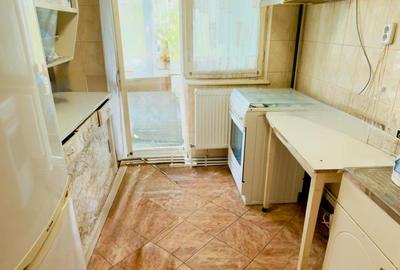 Apartament 3 camere de vanzare in Tiglina 2 - zona Cosbuc - 1