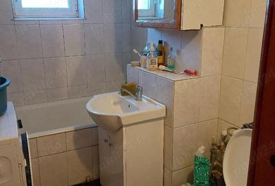 Apartament cu 3 camere decomandat în George Enescu - 8
