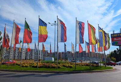 Apartament ideal cu 2 camere, modern finisat - Grand Arena Mall, Sector 4 - 36