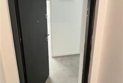 Apartament cu 3 camere semidecomandat în Rahova - 9