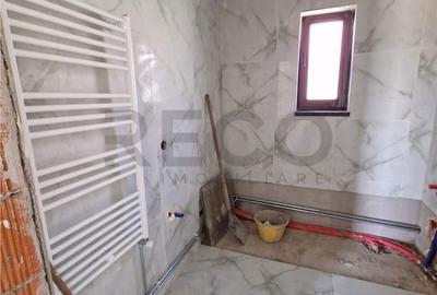 Casă cu 3 camere cu Teren 350 Mp în Borș - 2