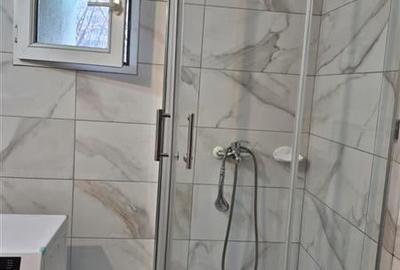 Bucur Obor- metrou la  1 minut - pe Calea Mosilor - 13