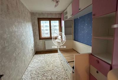 Apartament cu 3 camere decomandat în Podu Roș - 3