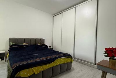 Apartament 3 camereaa- decomandat-77mp-Strada Luica Sector 4 - 9