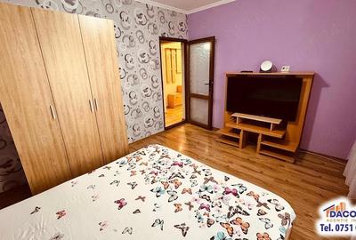 Apartament cu 2 camere decomandat în Micro 20 - 2