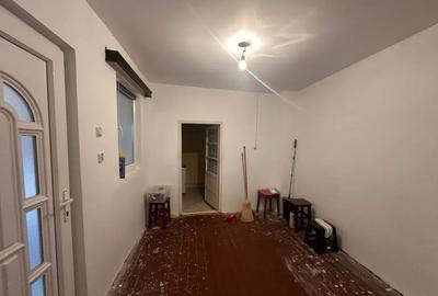 Casă cu 3 camere cu Teren 105 Mp în Central - 2