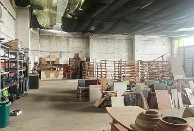 Spațiu comercial, în Central - 3