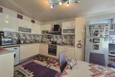 Vanzare proprietate remarcabila situata in zona turistica Runcu - 10