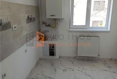 Apartament cu 2 camere decomandat în Crâng - 6