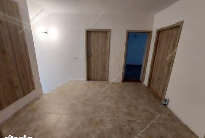 Casă cu 4 camere decomandat cu Teren 510 Mp în Berceni - 3
