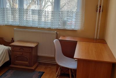 Apartament cu 3 camere semidecomandat, mobilat în Titan - 18