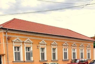 Casă cu 7 camere cu Teren 900 Mp în Ultracentral - 4