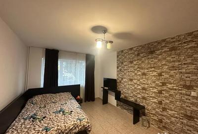 Garsonieră decomandată în B-dul București - 6