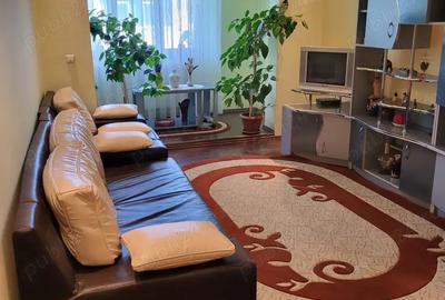 Proprietar vand apartament, 3 camere decomandate,72 mp utili, Str.Nordului Bacau - 1