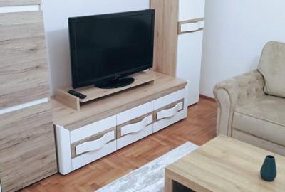 Centrul Civic - apartament 2 camere decomandat - etajul 1 - 1