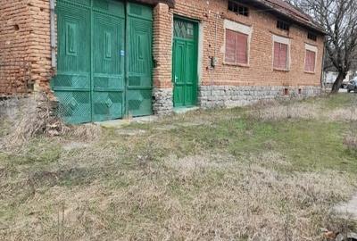 Casă individuală cu 5 camere cu Teren 970 Mp în Tincova - 1