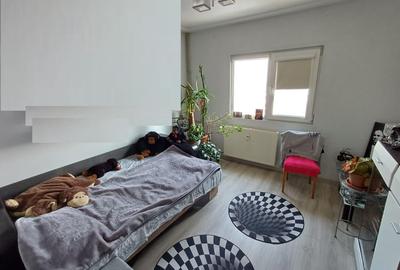 Vanzare apartament 3 camere Militari - Pacii et 9/10 vedere libera panoramica Vanzare apartament 3 camere Militari - Pacii et 9/10 vedere libera panoramica - 4