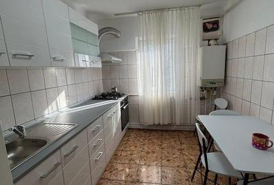 Apartament cu 3 camere în Central - 3