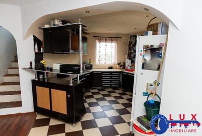 ID 6689 EXCLUSIVITATE Casa cu vedere la Lacul Somova! - 12