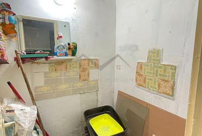 Apartament cu 3 camere decomandat în Baza 3 - 2