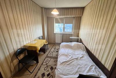 Apartament cu 3 camere decomandat, mobilat în Rovine - 1