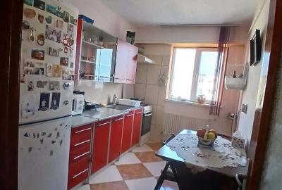 Apartament cu 3 camere decomandat, mobilat în Boema - 4