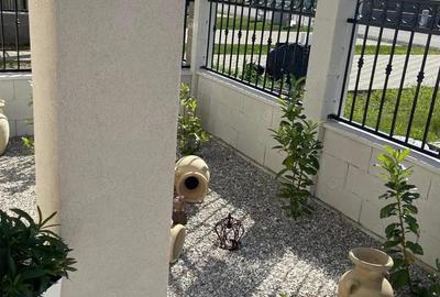 Casă cu Teren 220 Mp în Dumbrăvița