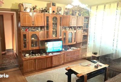 Apartament cu 3 camere în Central - 1