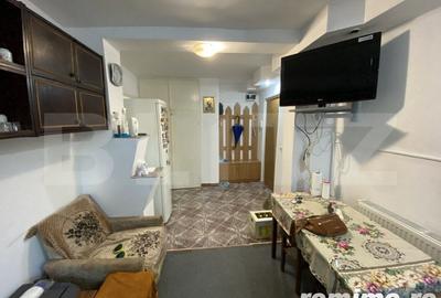 Apartament cu 4 camere decomandat în Central - 14