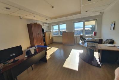 Spațiu comercial, de 1,779.3000488281 mp, în Centura - 2