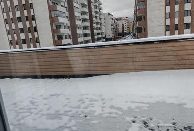 Apartament cu 3 camere decomandat în Central - 1