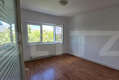 Apartament de vanzare, cu 3 camere, 76 mp, zona Micro 17 - 3