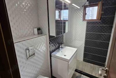 Apartament cu 3 camere decomandat în Ultracentral