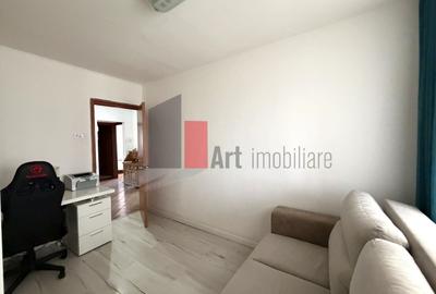 Apartament cu 4 camere decomandat în Apărătorii Patriei - 15