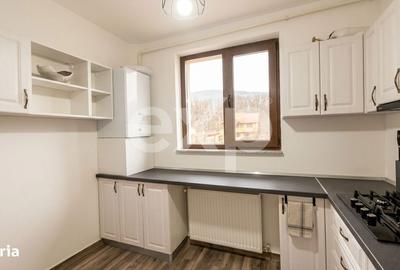 Apartament cu 3 camere decomandat în Smeura - 2