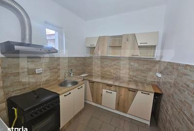Casă cu 5 camere cu Teren 400 Mp în Central - 2