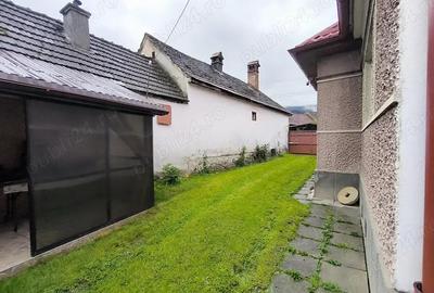 Sacele - Turche?, casa + anexe + teren. - 3